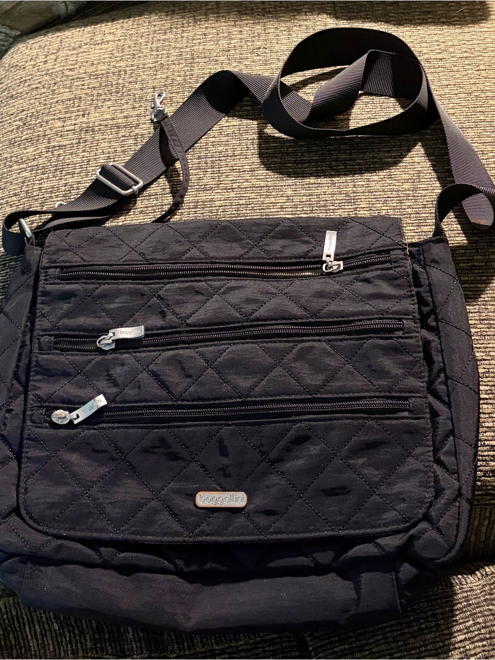 Baggallini Black Quilted Messenger Crossbody Bag